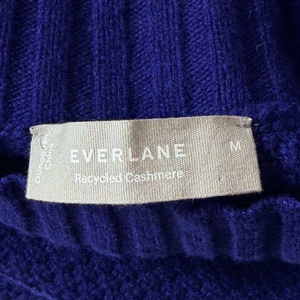 Everlane Royal Blue STOOPWAFFLE 100% CASHMERE TURTLENECK SWEATER Wome size M/L - Picture 3 of 8